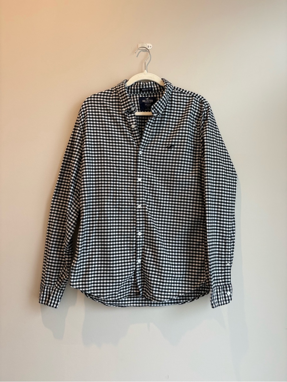 Hollister Black and White Gingham Button-Down Shirt - Muscle Fit Stretch